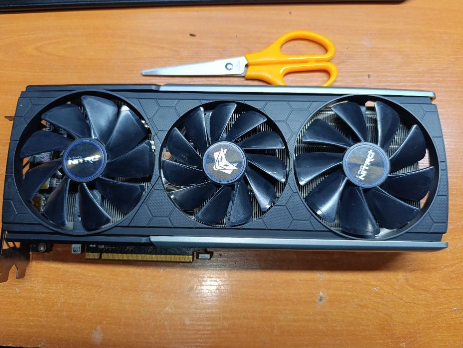 AMD radeon rx 5700 xt sapphire nitro+ 8GB