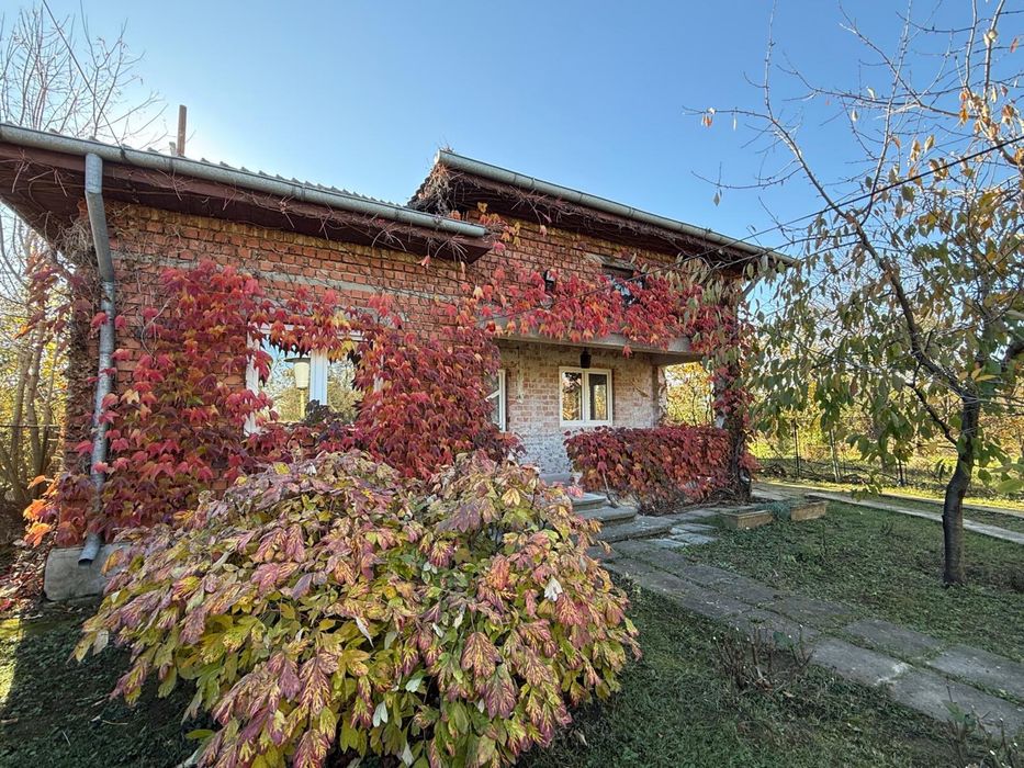 Casa in Ciolpani, langa padure