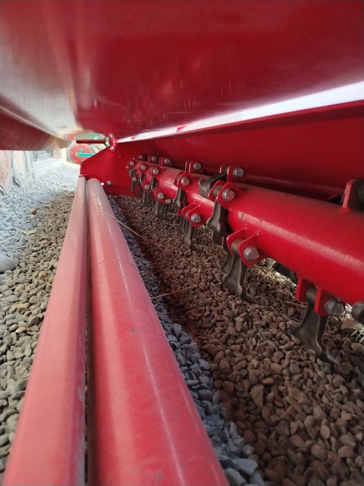 Mulcher 2.40 m sotiladi