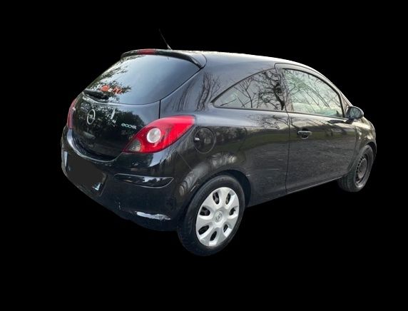 Dezmembrez Opel Corsa D 2 usi black piano 1.3 cdti Euro 5 A13DTE