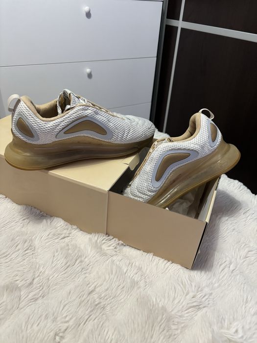 NIKE Air Max 720 - Special Edition - “Pale Vanilla”