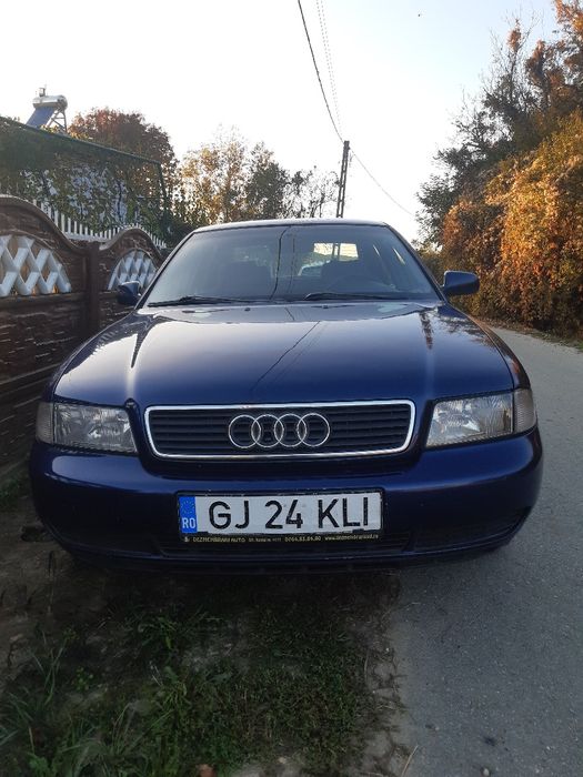 Audi a4b5 din 98