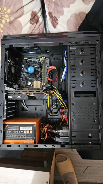Pc gaming i5/rx 7600