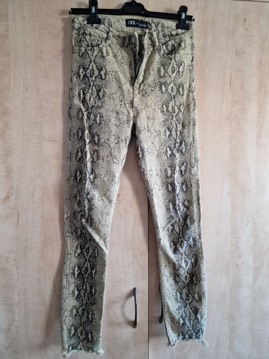 Blugi jeans Zara elestici marime 36