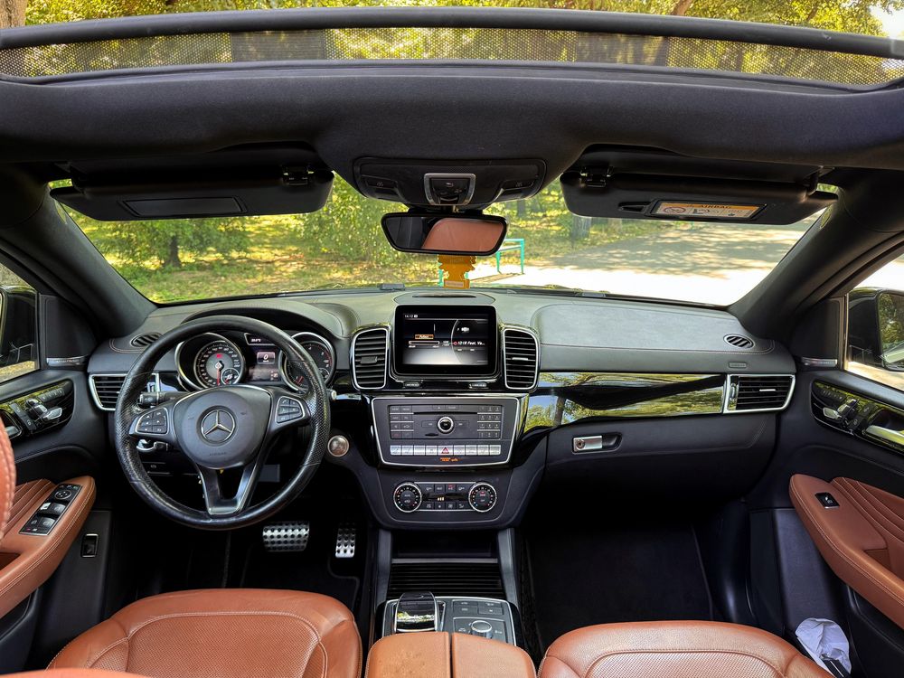 Mercedes-Benz GLE 350d Coupe / AirMatic / Full / Panoramic / Distronic
