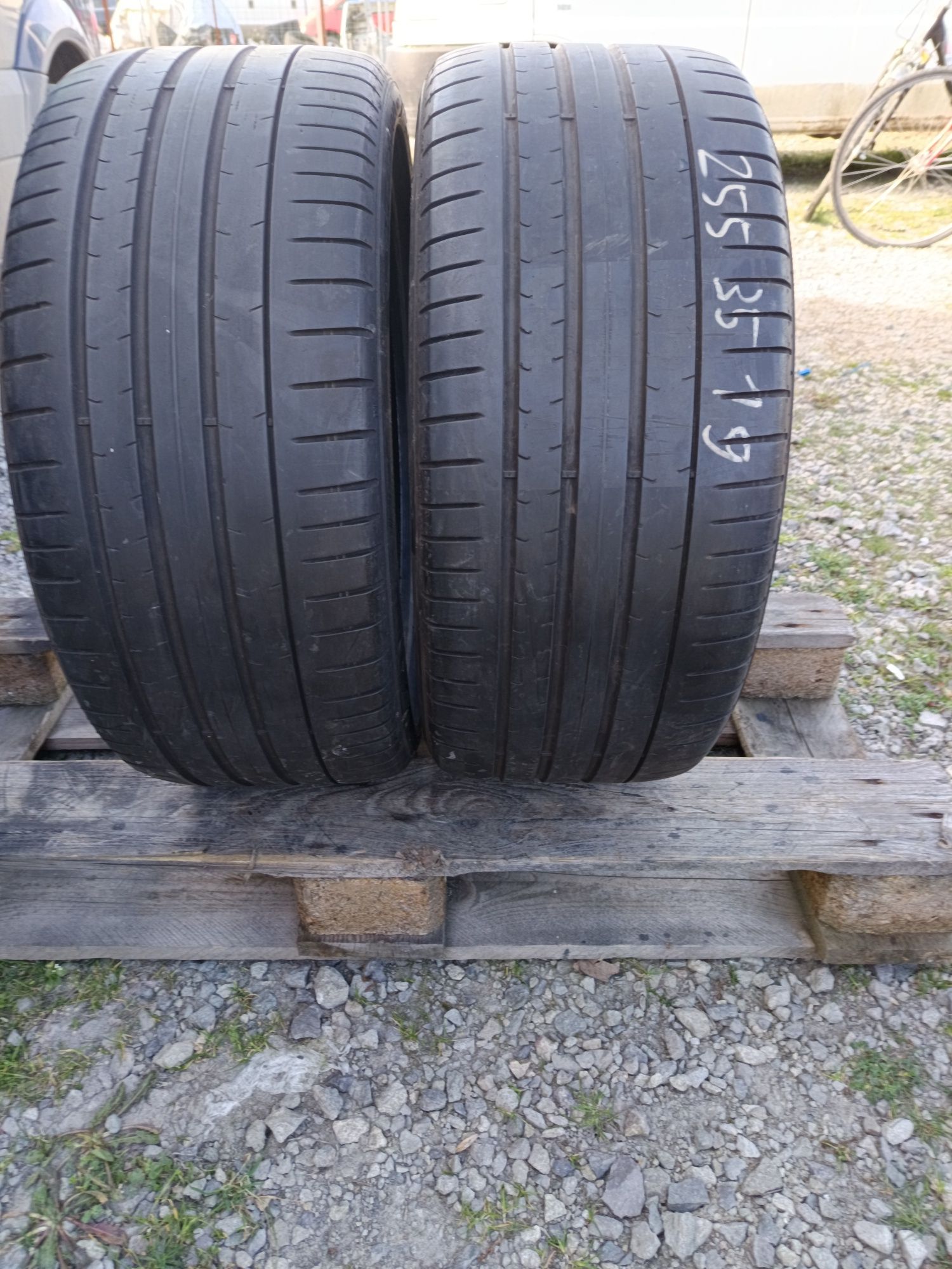 255 35 R 19 96Y PIRELLI P ZERO  Дот3619
