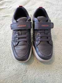 Кожени дишащи обувки  Geox 30 номер