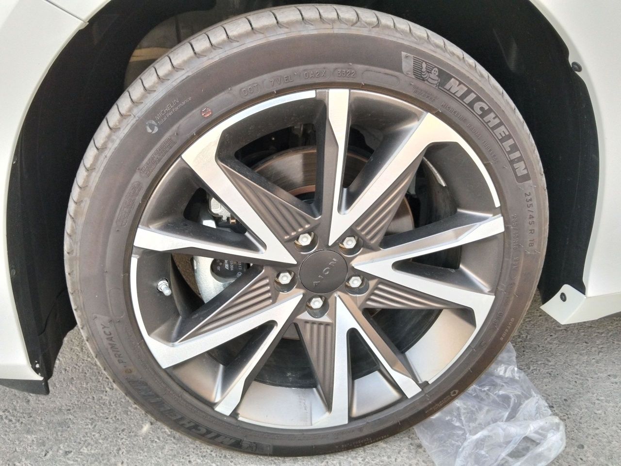 GAC Aion S plus 80 602 км 228 л.с Фуловая