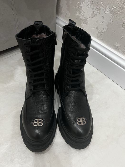 Продам новую зимнюю обувь