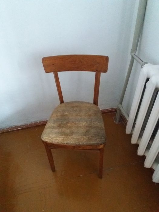 Стул крепкий 3 500