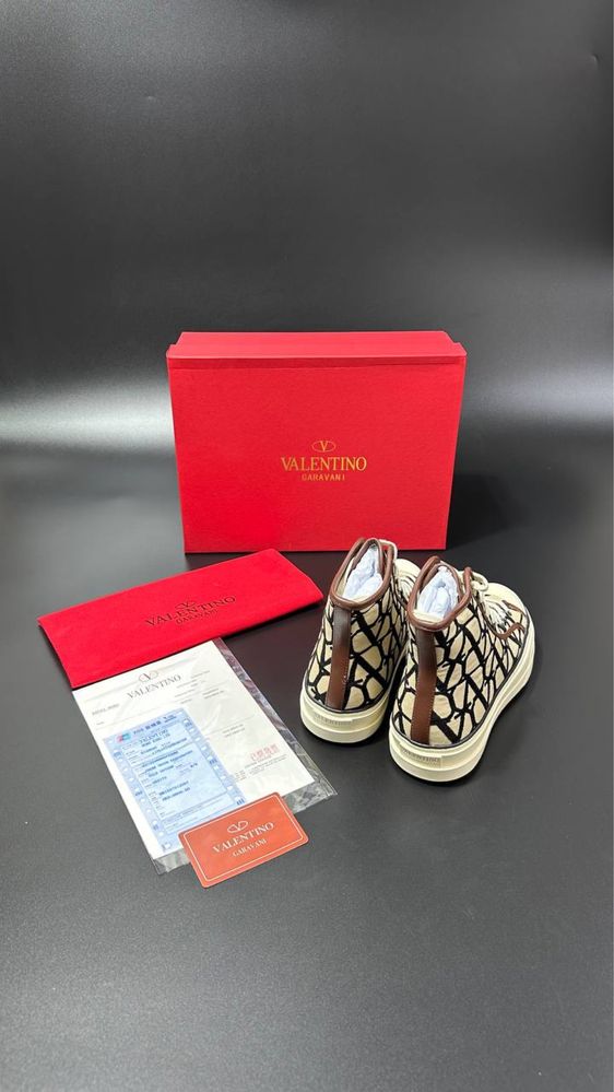 Sneakersi Valentino Garavani Premium full box 36-46
