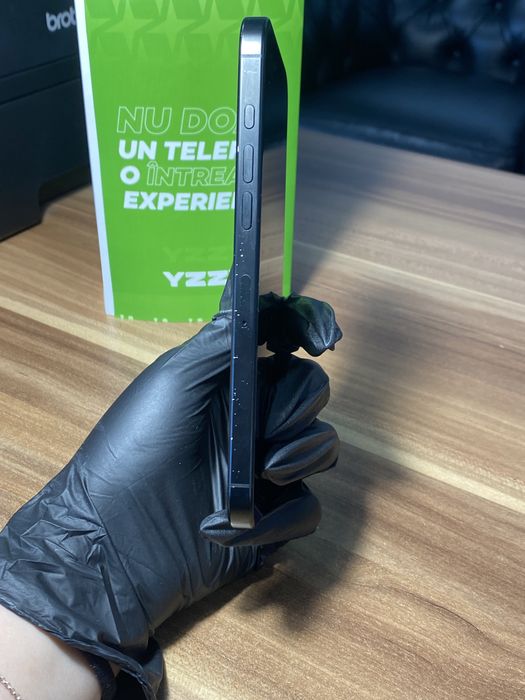 iPhone 16 Pro Max • 256 GB • Black Titanium