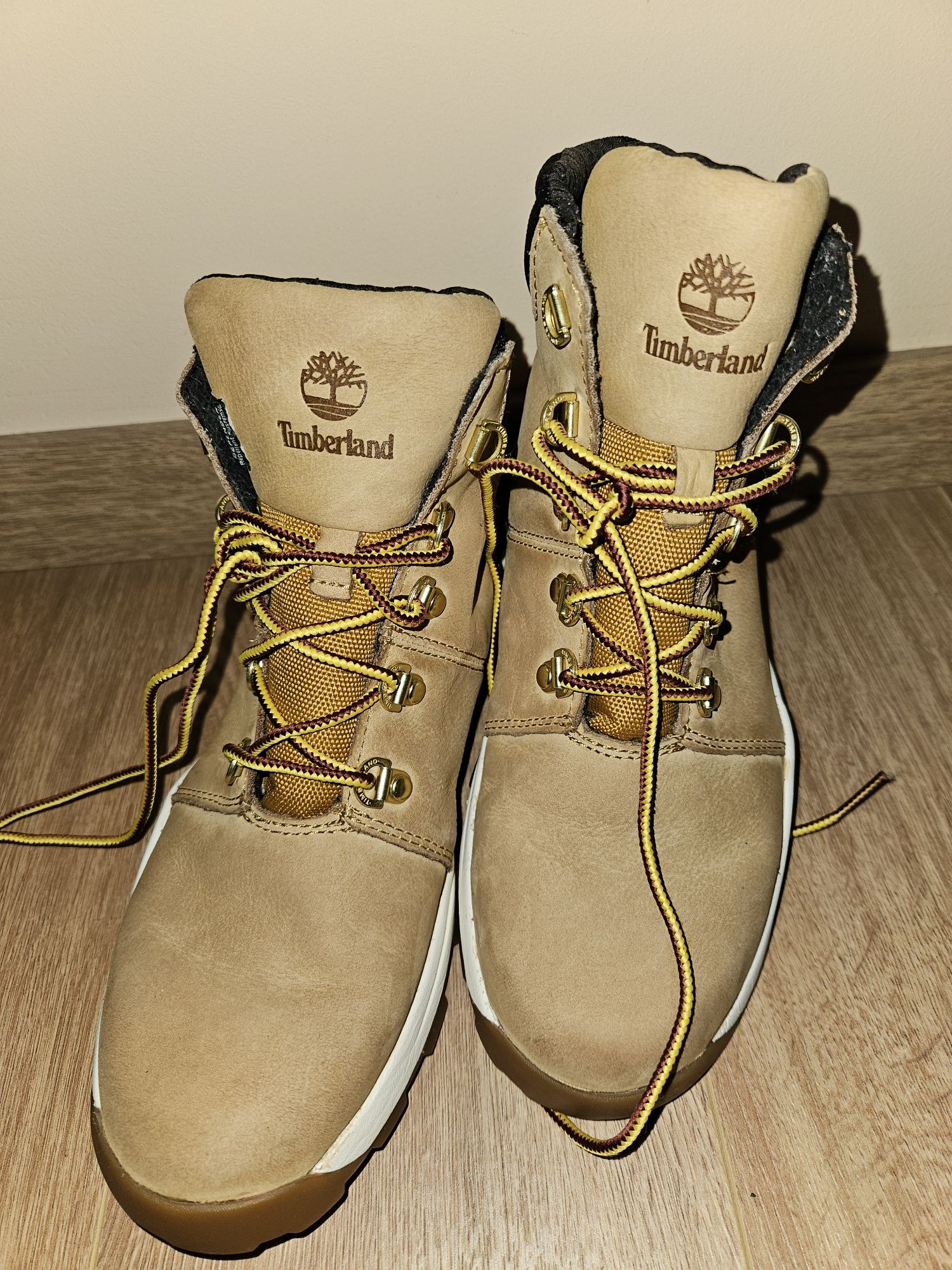 Боти Timberland, размер 37 детска номерация.