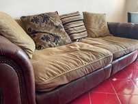 Canapea de piele in combinatie cu textil