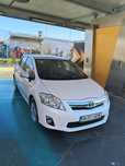Toyota Auris hybrid 2012
