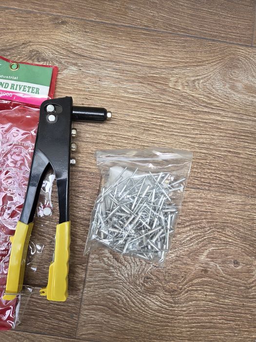 Vand cleste pentru nituri