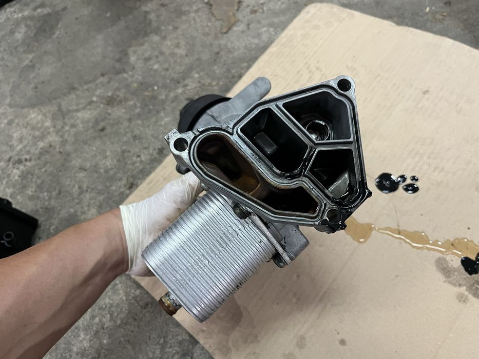 Конзолата на масления филтър за BMW E39 E46 (M57D30)