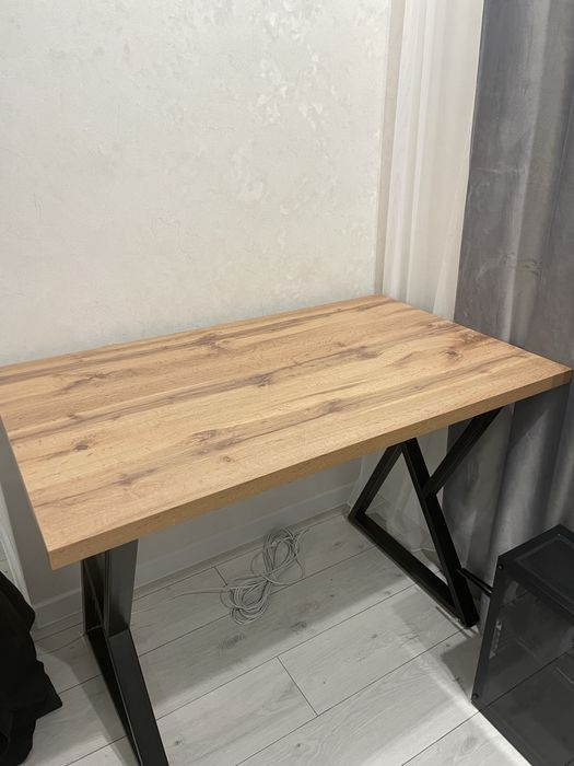 Стол компьютерный