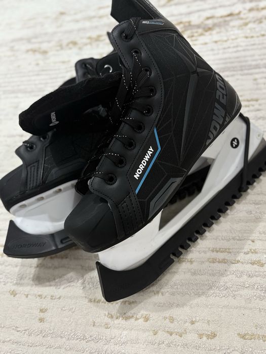 Продам Коньки мужские