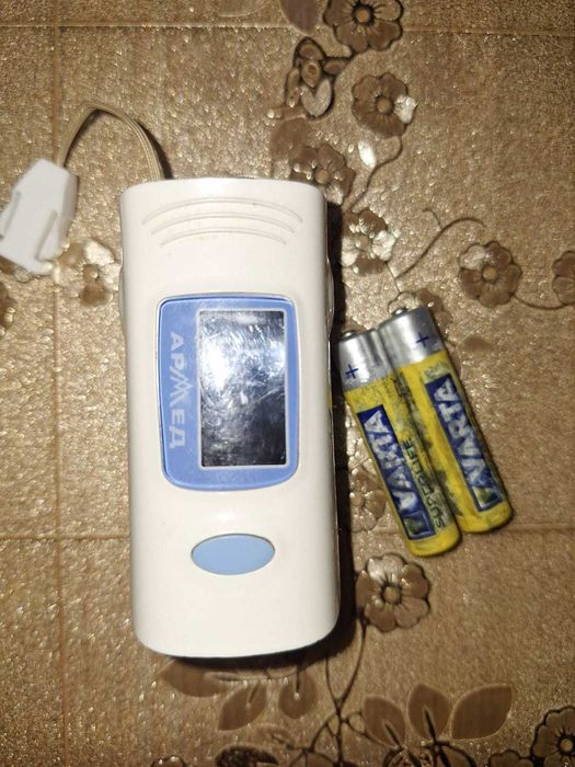 Продам пульсометр б/у, 2500. Батарейки надо поменять. Торг.