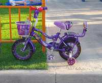 Детский велосипед четырёх колесный для девочки