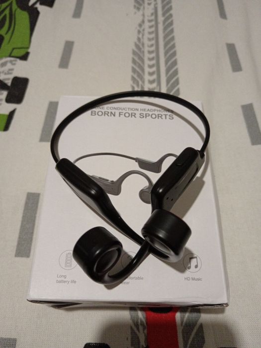 Продою наушники костные.