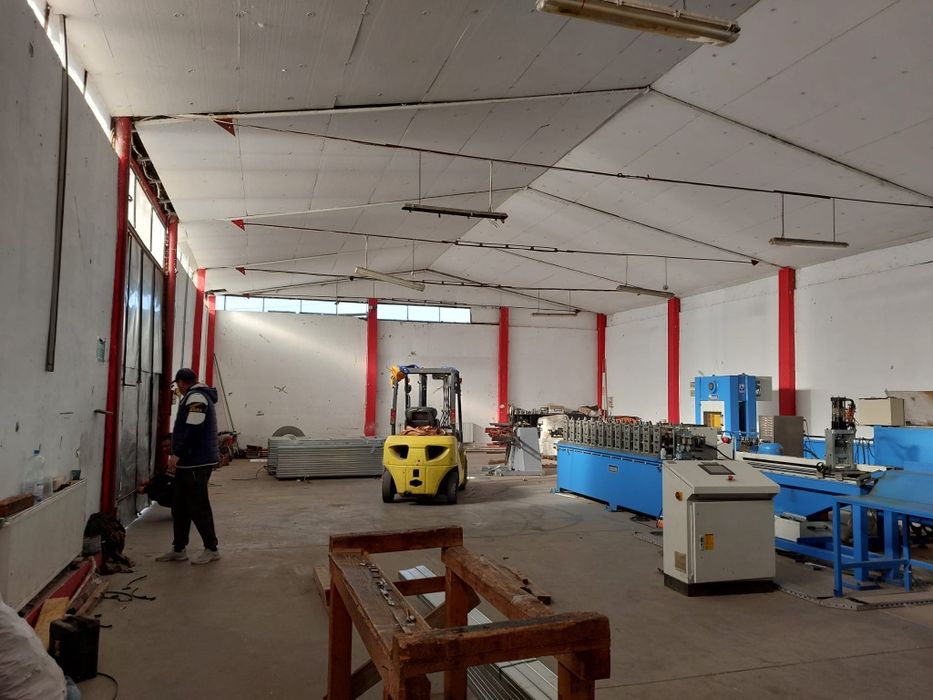 Închiriez / hala  spațiu comercial, depozitare sau producție