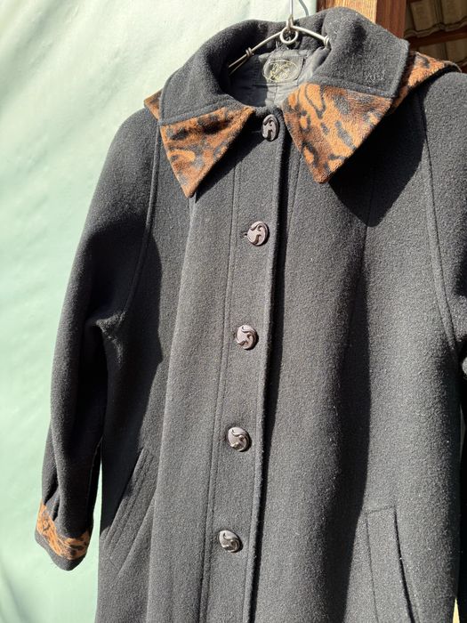 Vand palton gros , lung, cu gluga detasabila