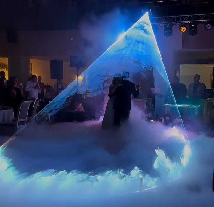 Fum greu, baloane cu fum si laser cercul magic