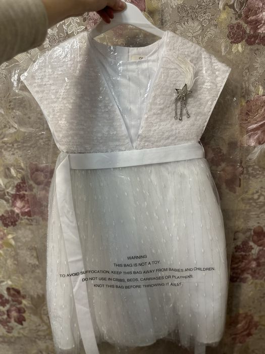 Продам платье для девочки