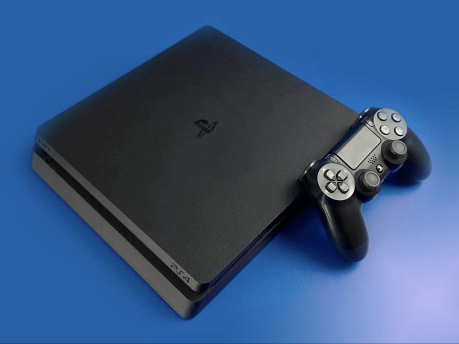 Продам PS 4 slim 1tb