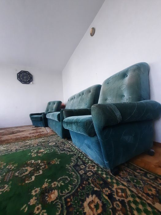 Продам 3ку мягкий уголок, также телевизор с тумбой и DVD