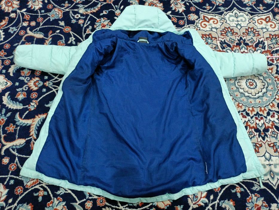 Продаю детскую зимнюю куртку