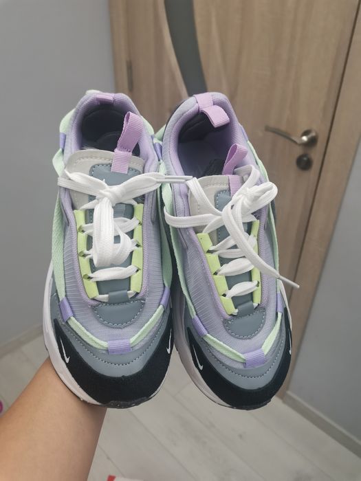 Оригинални дамски маратонки NIKE W AIR MAX FURYOSA