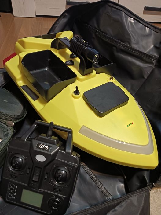 Barcuta cu gps 500M 3 cuve navomodel pentru plantat