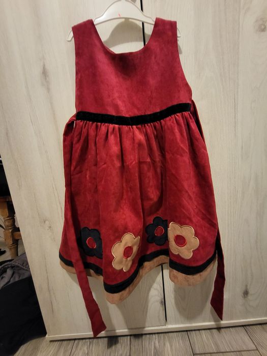 Vând geacă de blugi și rochiță