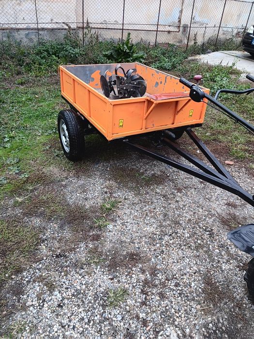Motocultor cu remorca. 7 cp.