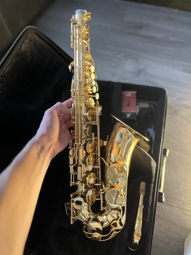 Saxofon alto Yamaha – stare perfectă + muștiuc Vandoren
