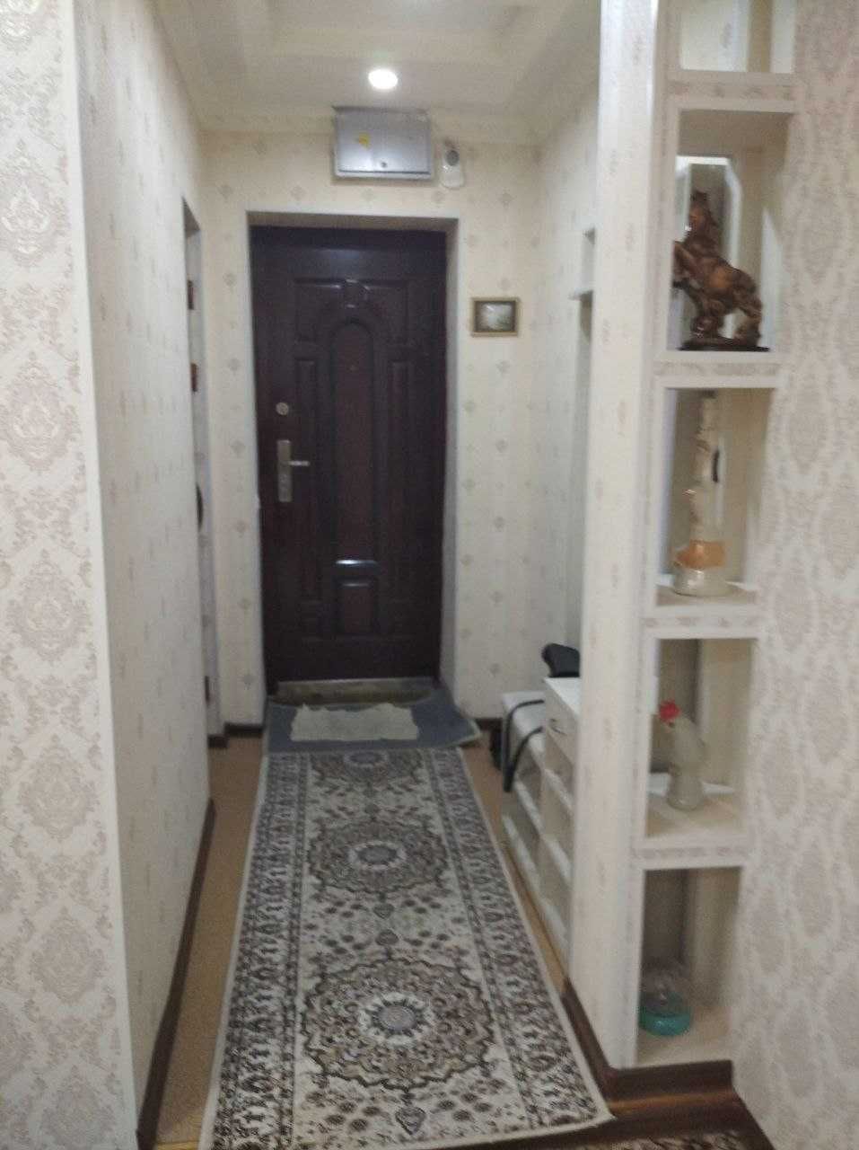 сдам в аренду 2*3/1/4  Хамза ,ориентир Золотой магазин