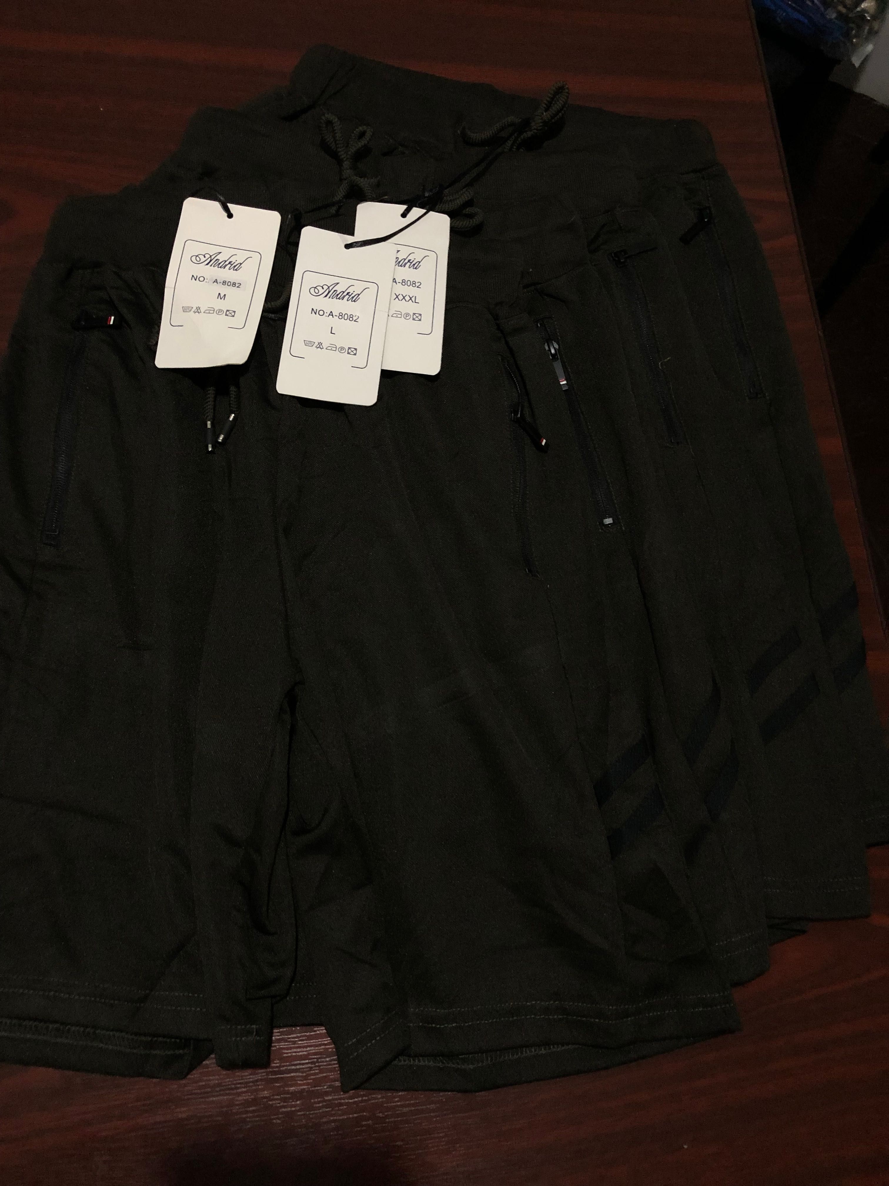 Pantaloni pentru bărbați
