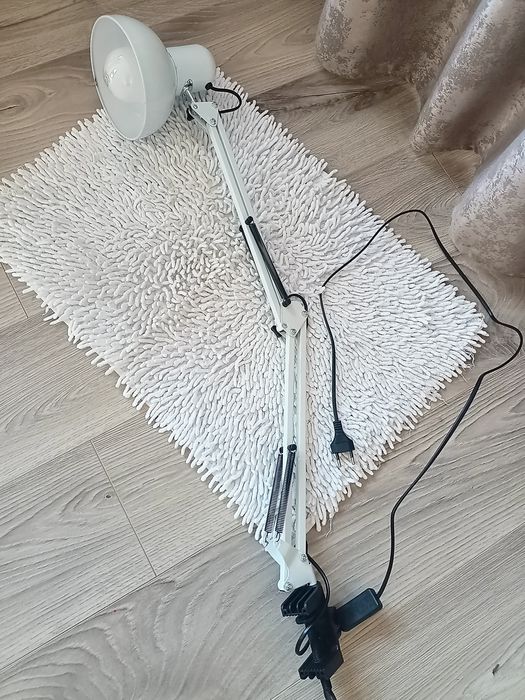 Lampa salon și sterilizator ustensile