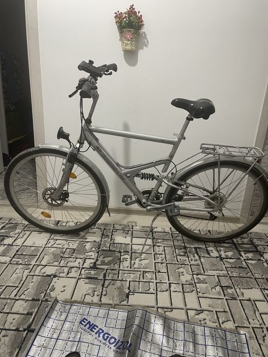 Velosiped 2 xil sotiladi