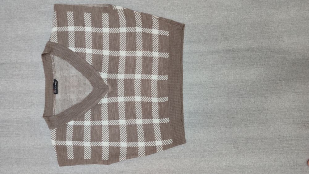 Шерстяная желетка