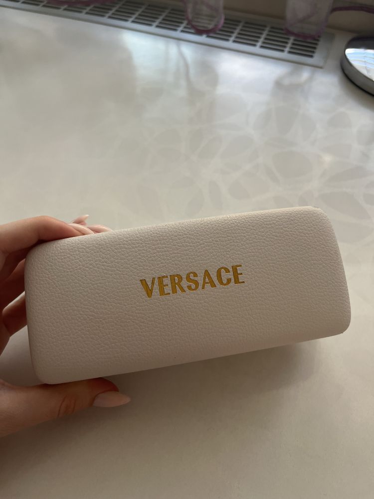 Слънчеви очила  Versage