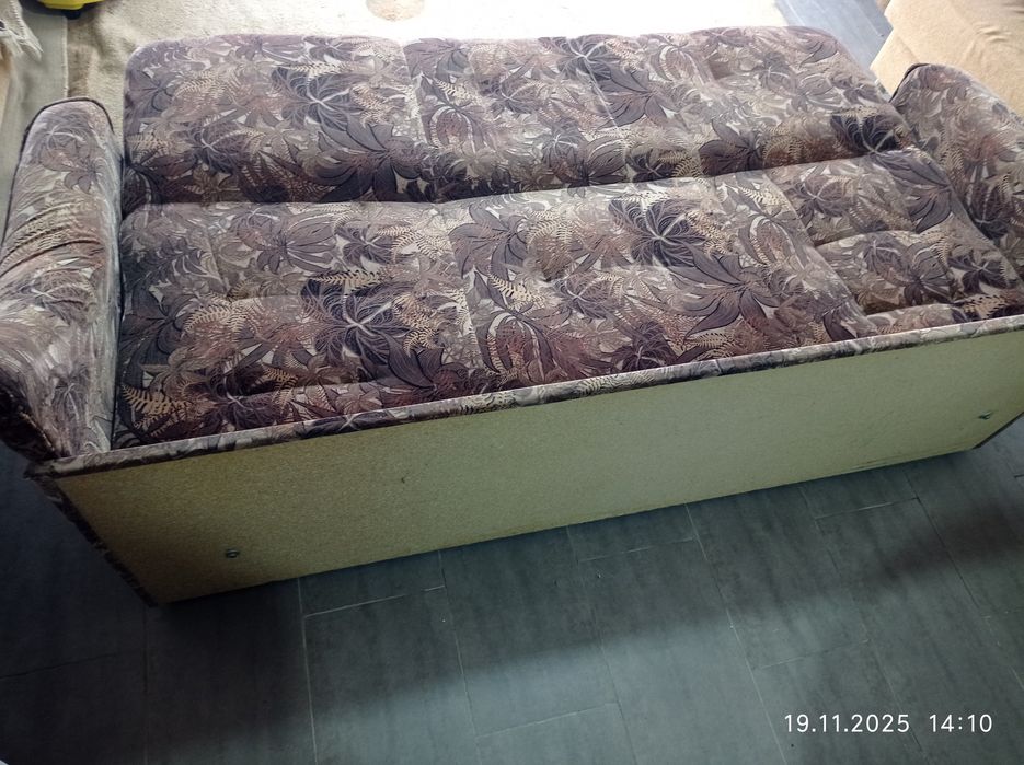 Vând canapea extensibila 226x125 ,utilizată puțin 280 ron