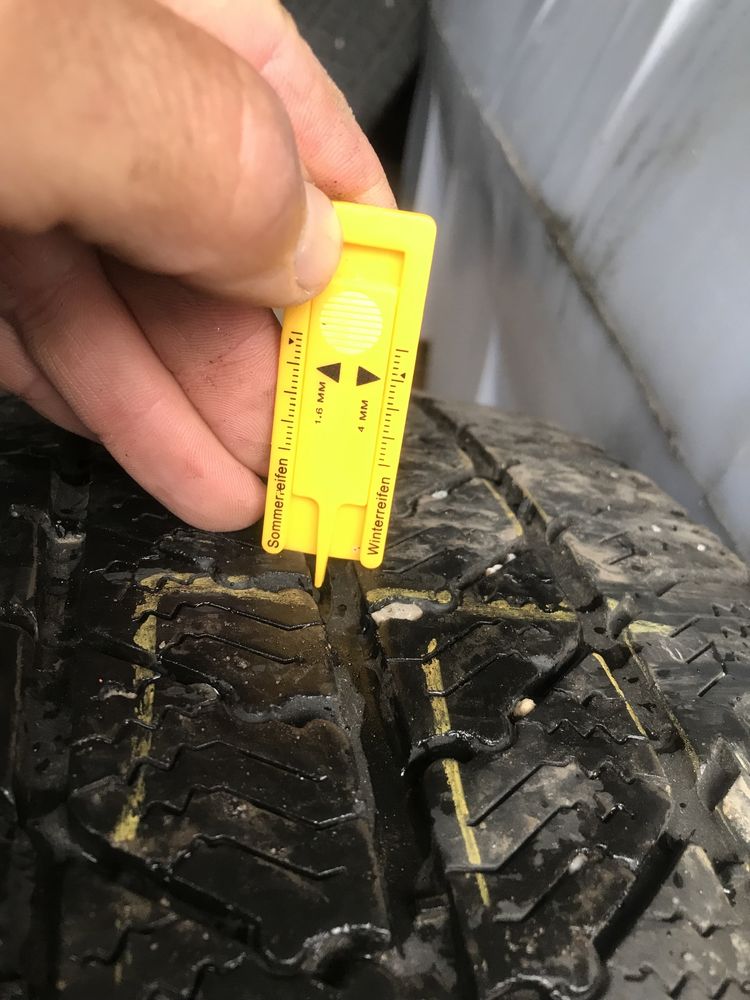 Всесезонни гуми за бус 2бр.225/65R16C
