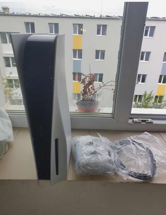 playstation 5 с един контролер