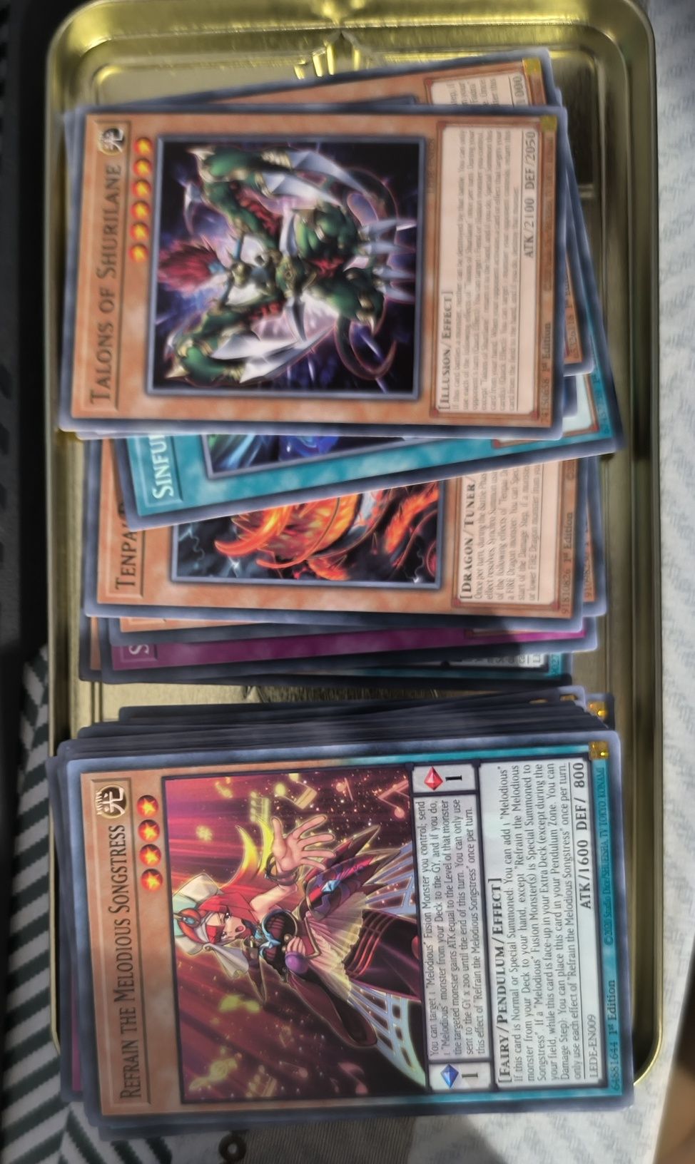 600 Карти yu gi oh first edition