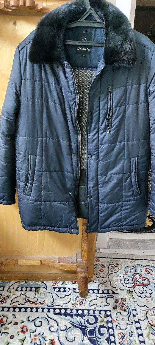 Продам зимнную куртку
