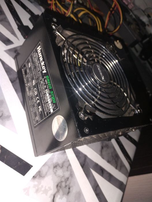 Продам блок питания Huntkey green star 550w